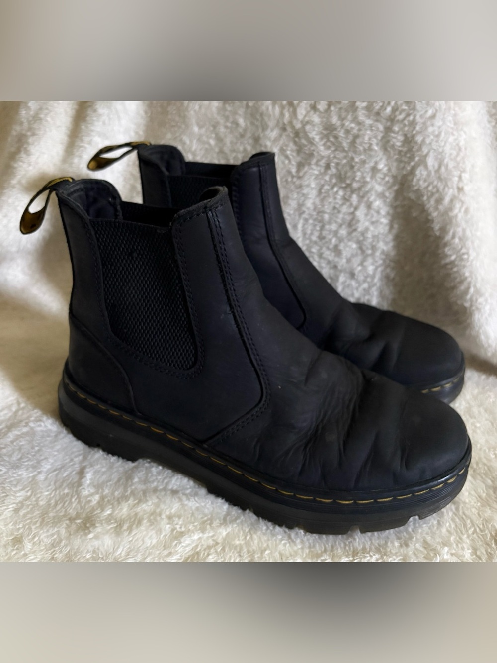 Dr. Doc Martens Embury Boots Black Leather Unisex 8 Men's / 9 Women Slip On